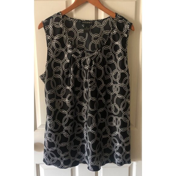 Lane Bryant Sleeveless Blouse with Black and White Circle Pattern Size 20 - Picture 2 of 6